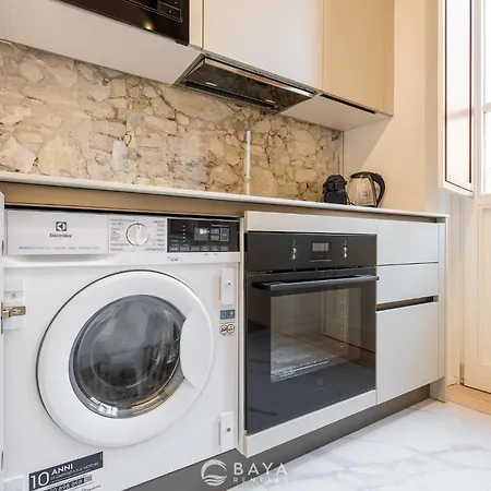 Heritage Harbor Loft - 90m From Waterfront Apartman *